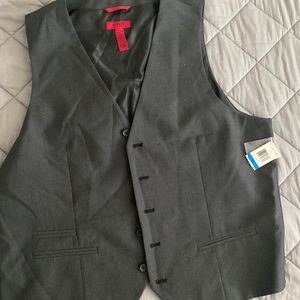 New with tags mens dress vest